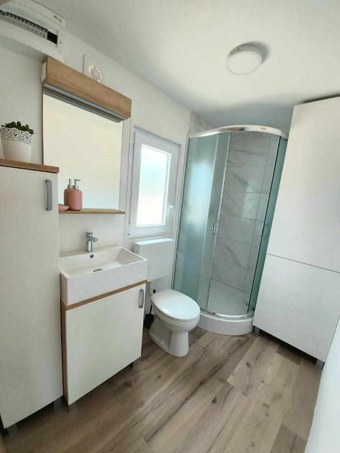 Mobile Homes Charly Tisno Extérieur photo